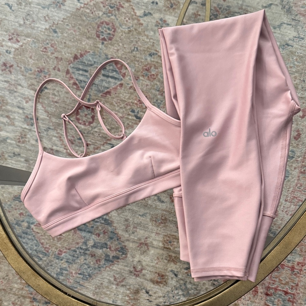 ALO Yoga Airlift Set - Ballet Pink